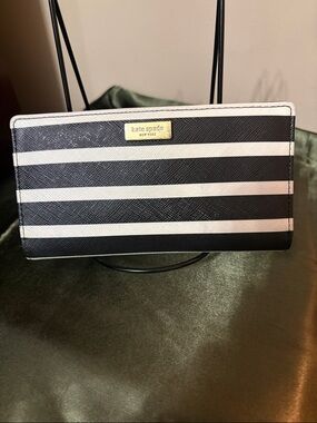 kate spade Black and White Striped Wallet from the Brightwater Drive Collection